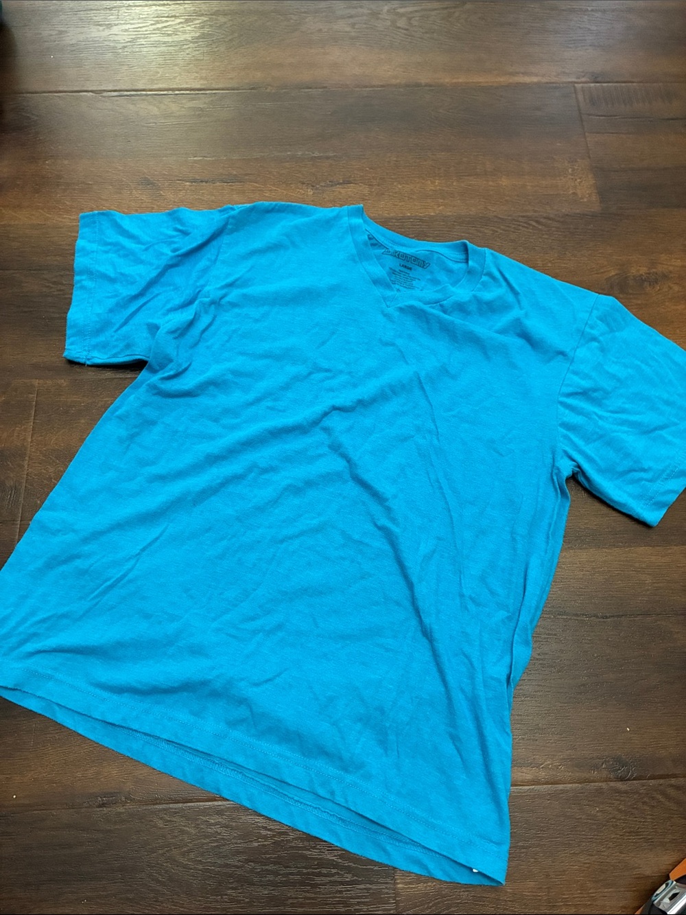 DIKOTOMY Classic Men's V-Neck SLIM FIT FITTED T-Shirt AQUA Blue SZ L